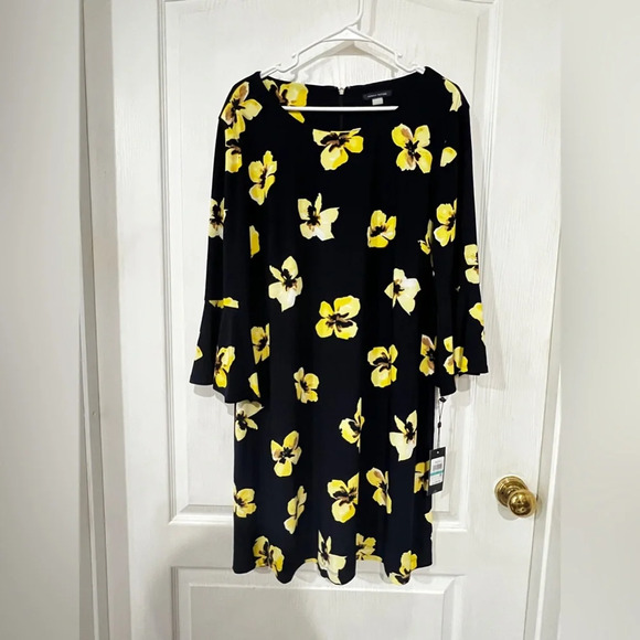FINAL PRICE NWT Floral TOMMY HILFIGER BLACK SILKY KNIT DRESS - Picture 2 of 8